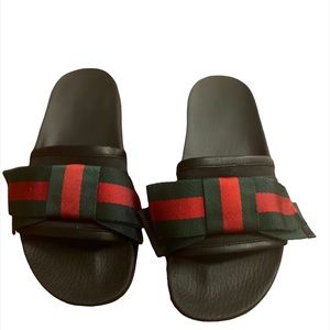 Gucci Women’s Striped Bow Slide, Size 6